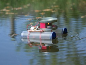 Kerzenboot mit thermoelektrischem Antrieb