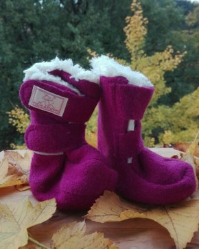 Puschen aus Wolle mit Plüschfutter